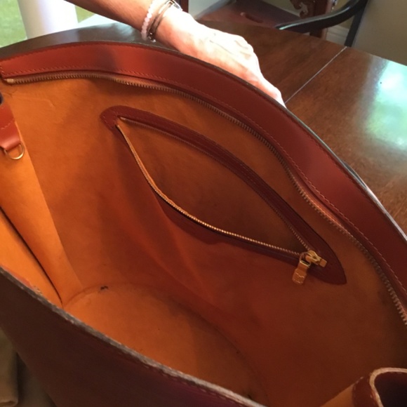 LV Epi shoulder bag set - Picture 6 of 11